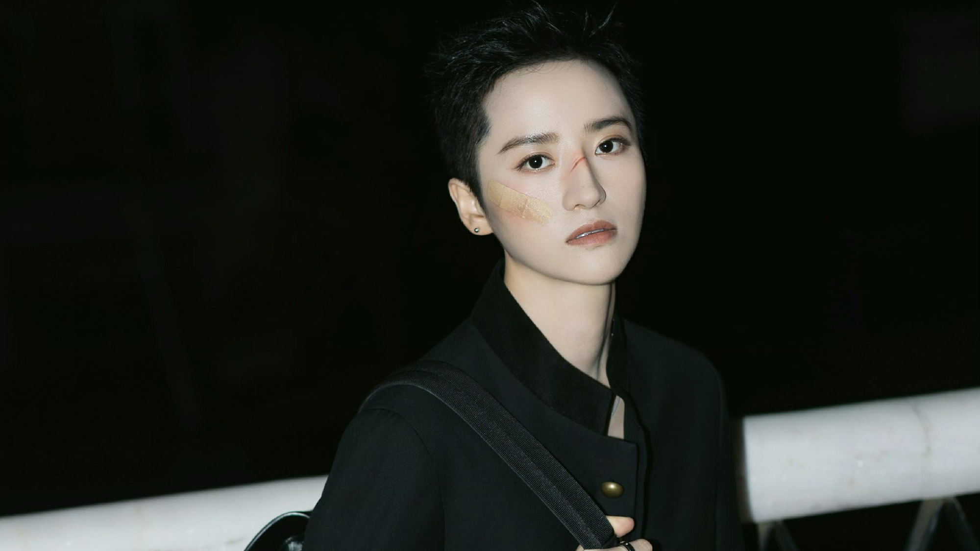 蒋一侨《乘风2025》收获满满 宝藏歌手绽放光芒姐妹情深见证成长 