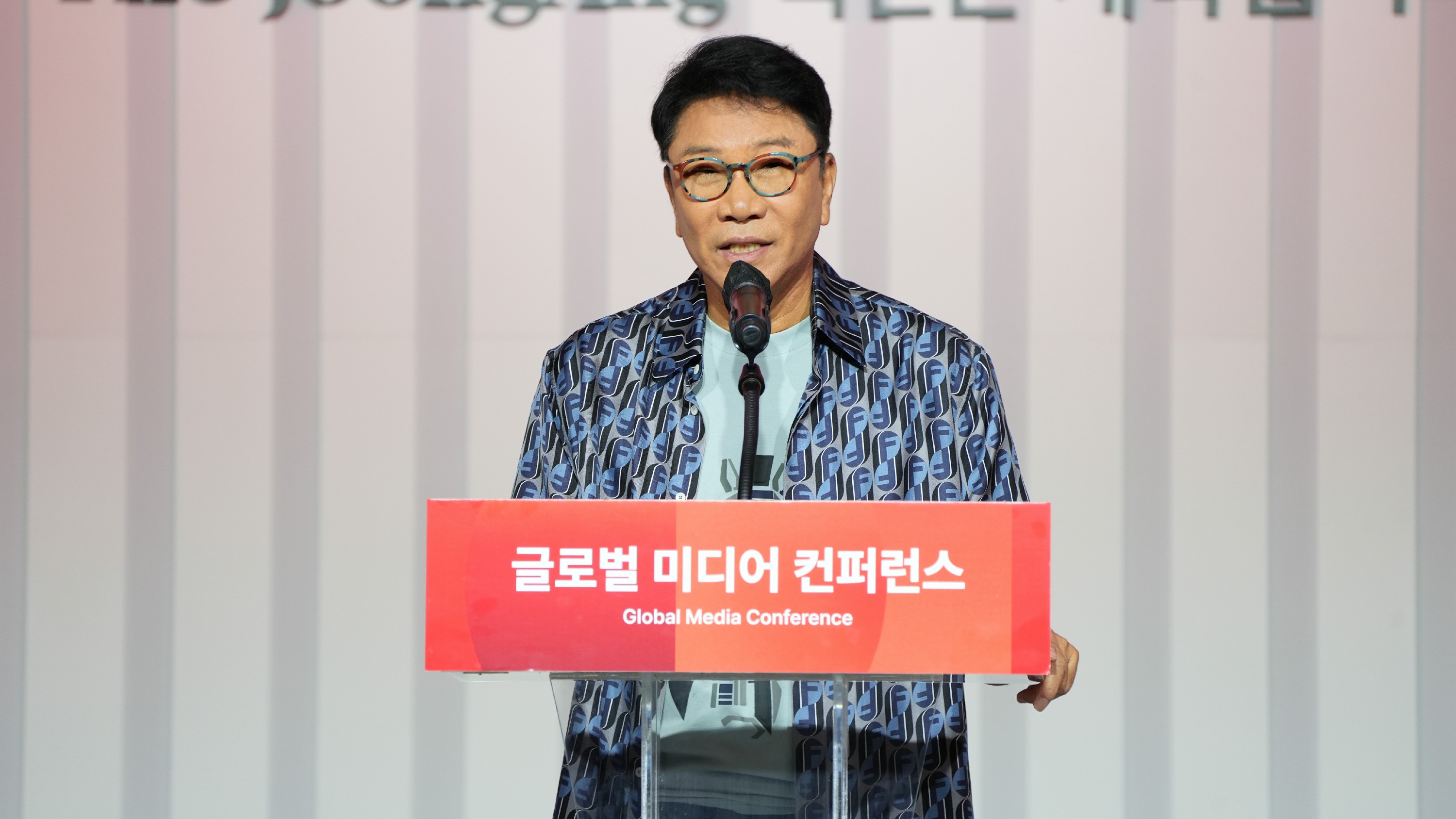 李秀满出席全球媒体大会 发表主题演讲「K-POP迈向CT与AI融合新时代」